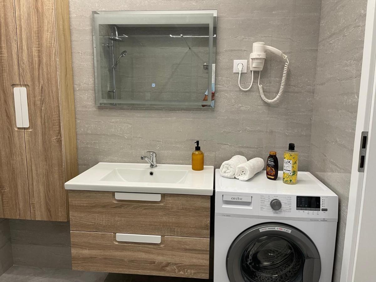Noah Apartment Self Check-In オトペニ エクステリア 写真